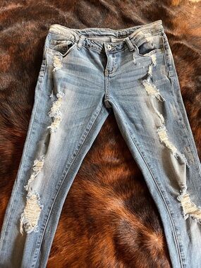 Vanilla Star Light Blue Ripped Skinny Jeans